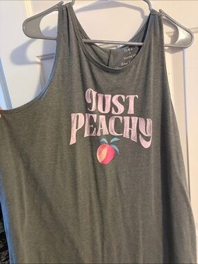 torrid Charcoal Gray Graphic Tank with Pink 'Just Peachy' Print